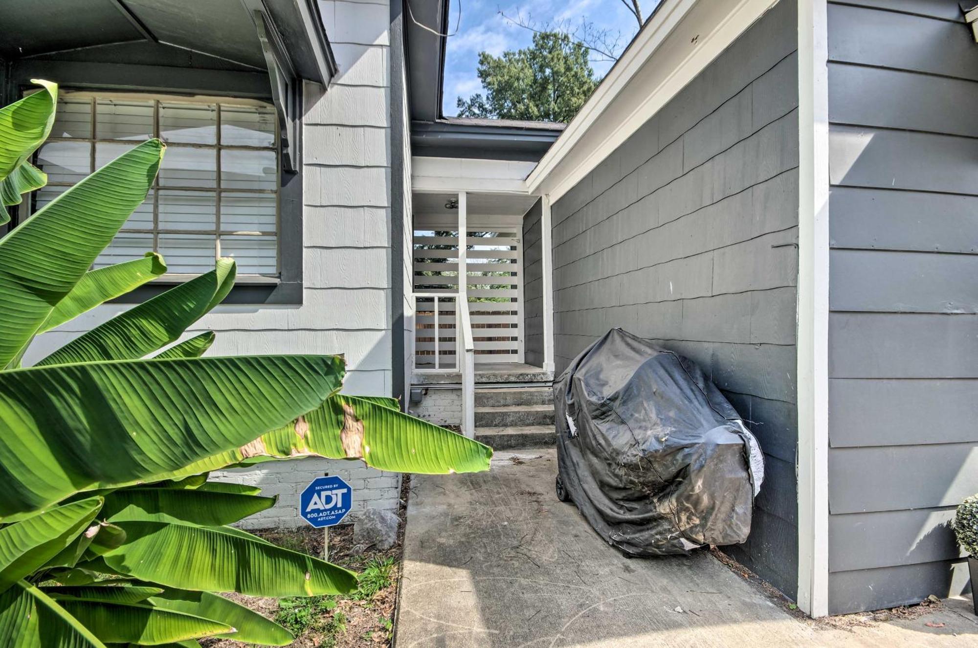 Greenwood Studio Cottage Less Than 1 Mi To Downtown! Exterior photo
