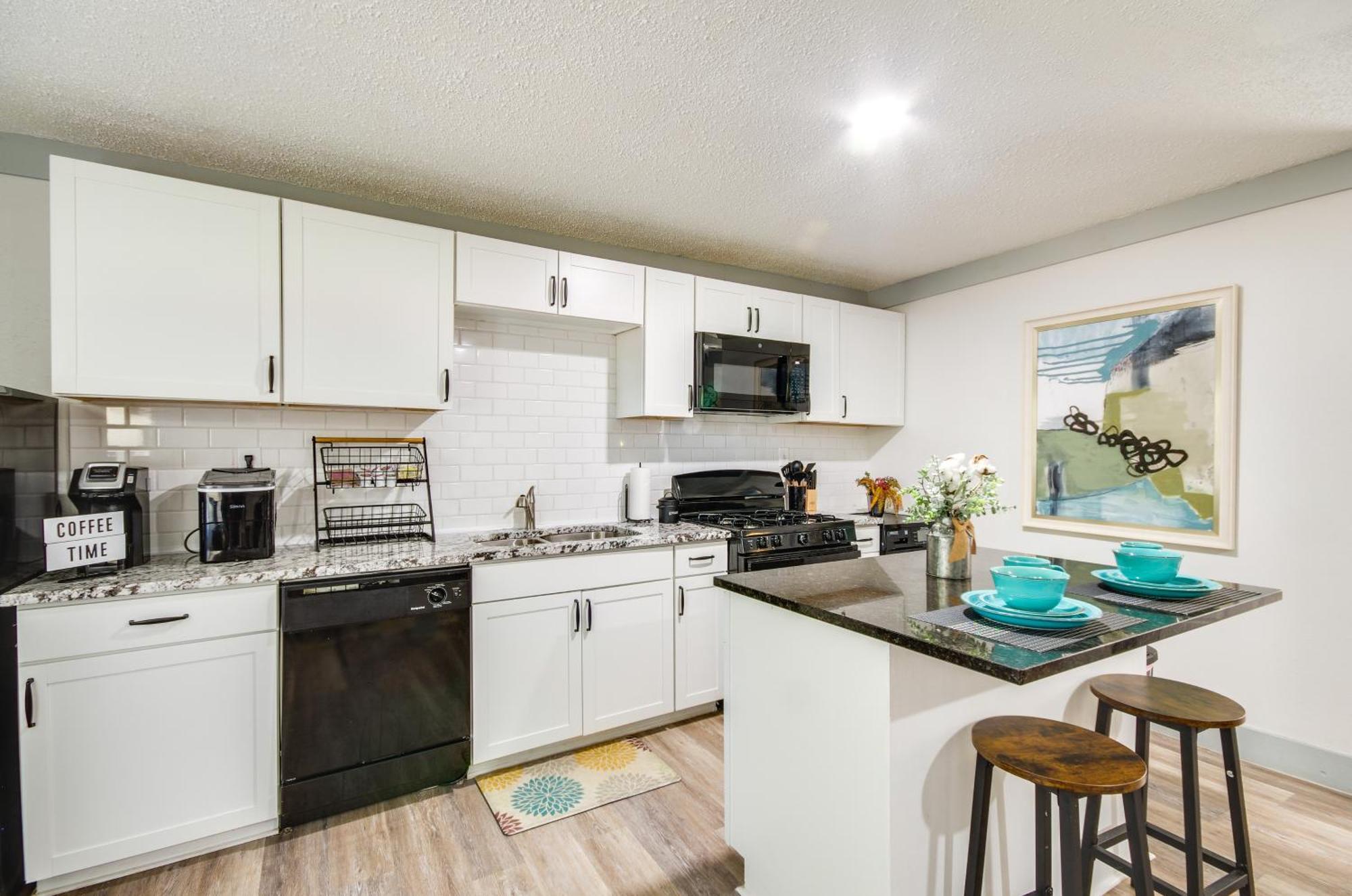Greenwood Studio Cottage Less Than 1 Mi To Downtown! Exterior photo
